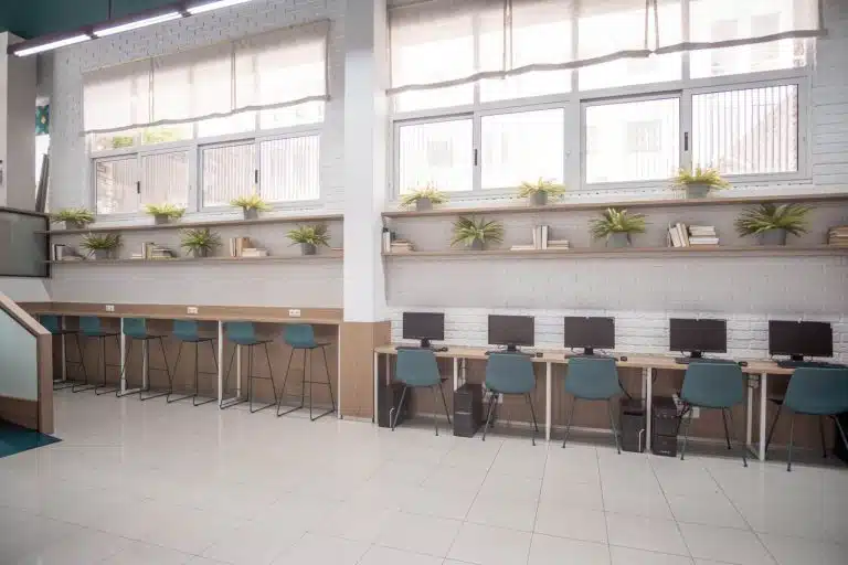 Школа испанского языка AIP 7 Курсы испанского языка в Испании